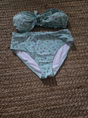 Cupshe Mint Green Floral Ruffle Bandeau Bikini